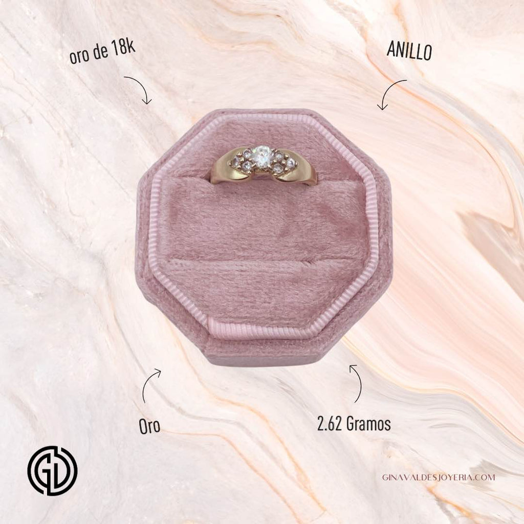 Anillo en Oro 18K con Circones Diseño Ondulado